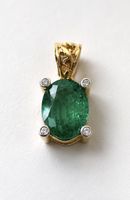 Pendentif or jaune 18kt et Émeraude « Vivid Green » 1.86 cts
